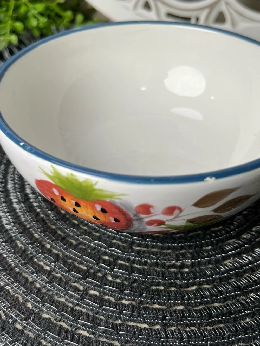 Heritage Mint Black Forest Fruits Vintage Bowl 5.25
